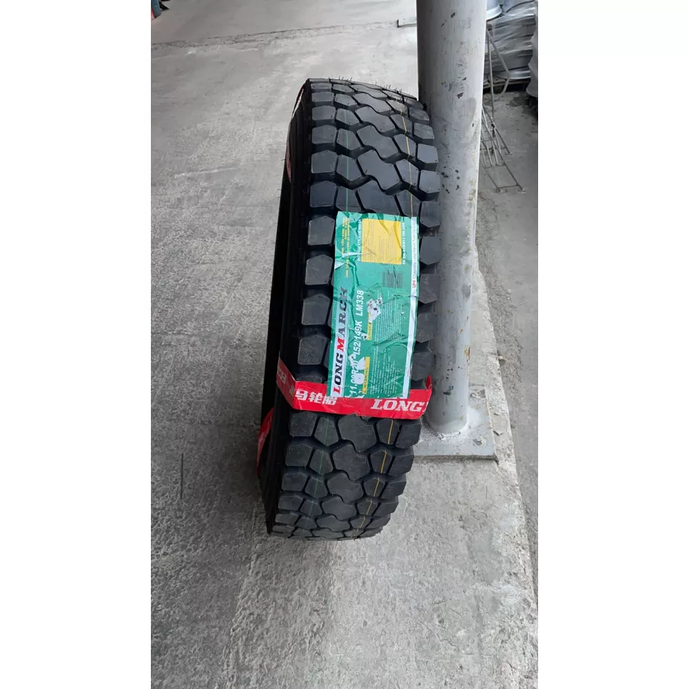 Грузовая шина 11,00 R20 Long March LM-338 18PR в Сухом Логу
